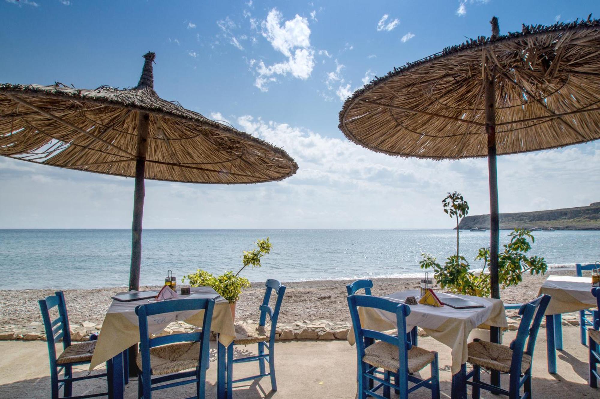 Coral Front Beach Zekros Room photo