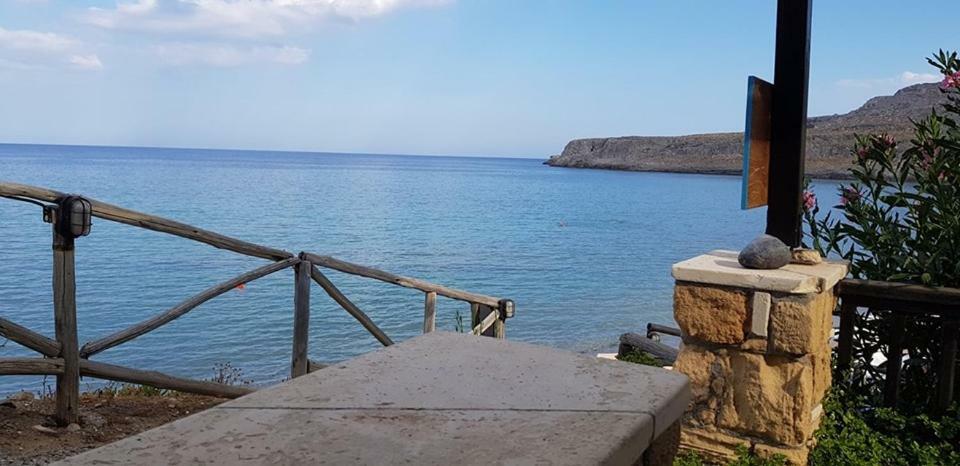 Coral Front Beach Zekros Exterior photo